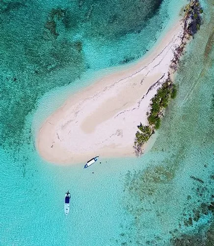 Island hopping - tour por islas cercanas a Roatán