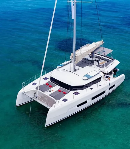 Charter en catamarán - excursión en Roatán